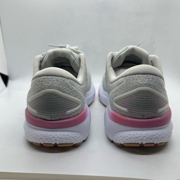 Brook's Women's Ghost 16 White Grey Estate Blue Size 6.5 Wide  NEW - Picture 10 of 13